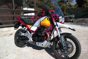Moto Guzzi V85 TT - 2020