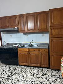 Cucina completa in legno massello