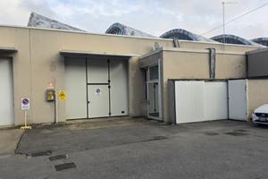 Porzione di capannone artigianale con ufficio