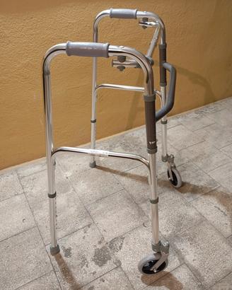 Deambulatore pieghevole nuovo 