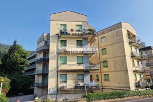 AMPIO TRILOCALE CON TERRAZZO