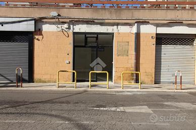 NEGOZIO A BRINDISI
