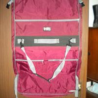 borsa porta abiti da viaggio