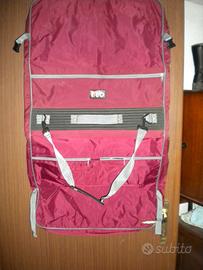 borsa porta abiti da viaggio