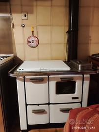 CUCINA A LEGNA IN GHISA