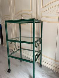 Mobile tv in ferro battuto