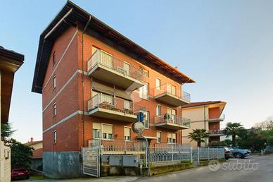 2 LOCALI A PECETTO TORINESE