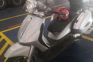 Beverly 500 ie anno 2006