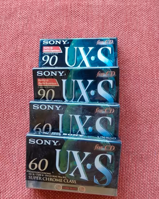 4 Audiocassette sigillate Sony UX-S