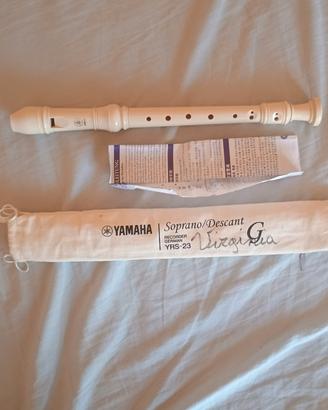 Flauto Yamaha soprano YRS-23 mai usato