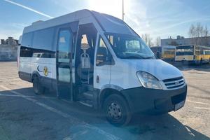 Iveco Daily (minibus)