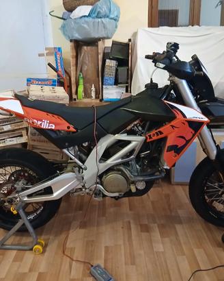Aprilia SXV 550 supermotard