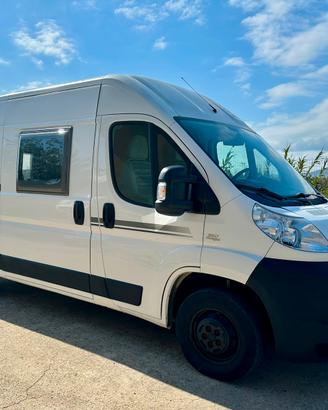 CAMPER VAN PURO FURGONATO KNAUS BOXSTRA 540
