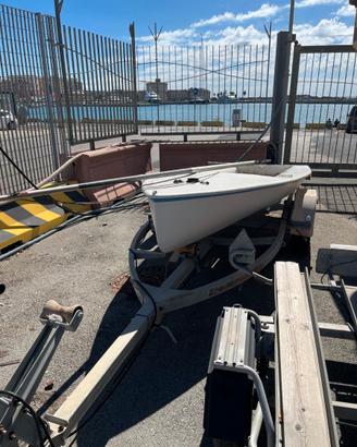 barca a vela (deriva 420)