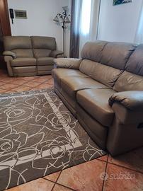 Divani in pelle con pedana allungabile