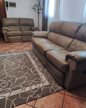 Divani in pelle con pedana allungabile