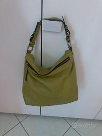 Borsa in pelle “coccinelle”