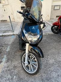 Beverly 250