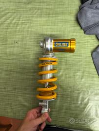 Mono posteriore ohlins Triumph street triple 765