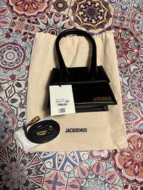 JACQUEMUS Borsa a tracolla Chiquito in Pelle