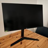 Monitor LG 27GL83A