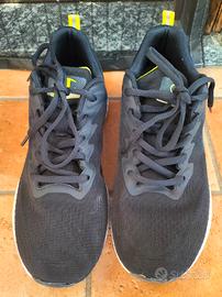 scarpe ginnastica 