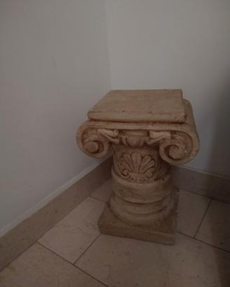 capitelli in pietra