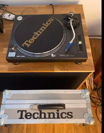 Technics SL-1210 MK2 