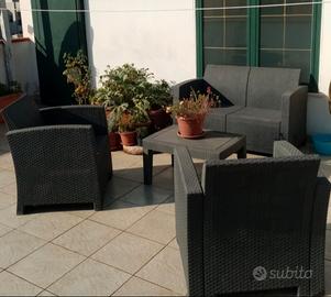 Salottino in polyrattan