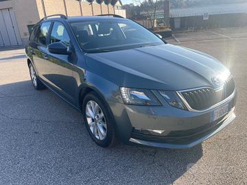Skoda Octavia 1.6 TDI SCR 115 CV Wagon Executive