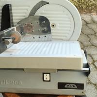 Affettatrice elettrica