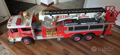 Modellino camion Pompieri filoguidato