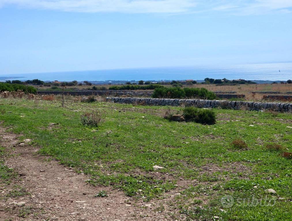 Terreno di 80000 m² a Ragusa - Altro
