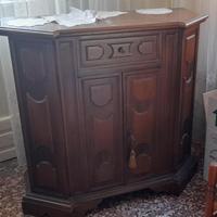 MOBILETTO porta liquori con cassetto