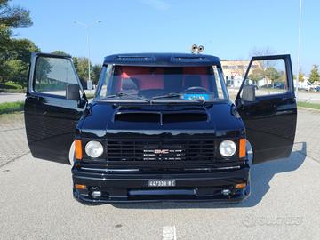 Furgone Bedford d'epoca