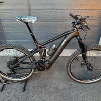 E-MTB  Full carbon