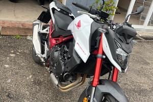 Honda Hornet 750
