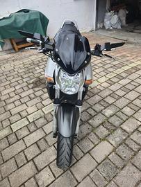 Moto suzuki GSR600