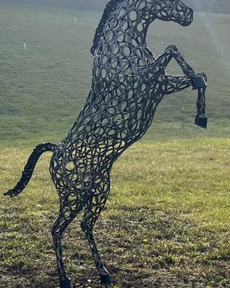 Cavallo in ferro dimensioni reali