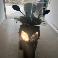 Moto Yamaha Xenter 150