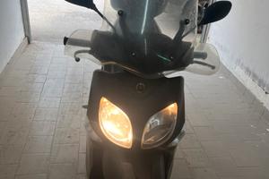 Moto Yamaha Xenter 150