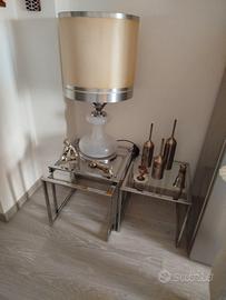 Tavolini e lampada da salotto