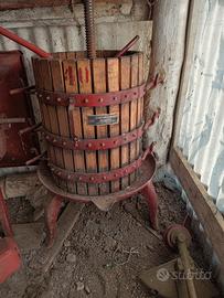 Torchio e pigiatrice