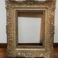 Cornice antica Cavalli Poli Cremona foglia argento
