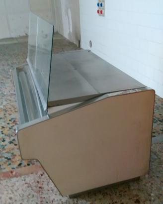 Vetrina espositiva