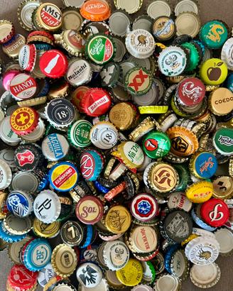 400 Tappi a corona tutti diversi da tutto il mondo