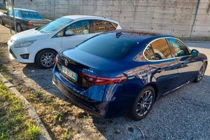 Alfa Romeo Giulia 2017