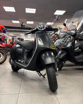 Vespa GTS 300 hpe SUPER TECH