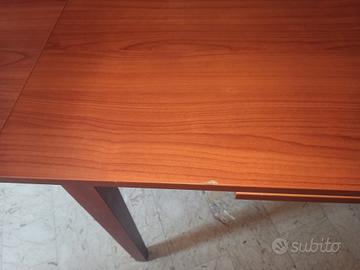 tavolo allungabile in legno da cucina