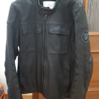 Abbigliamento moto in pelle dainese
